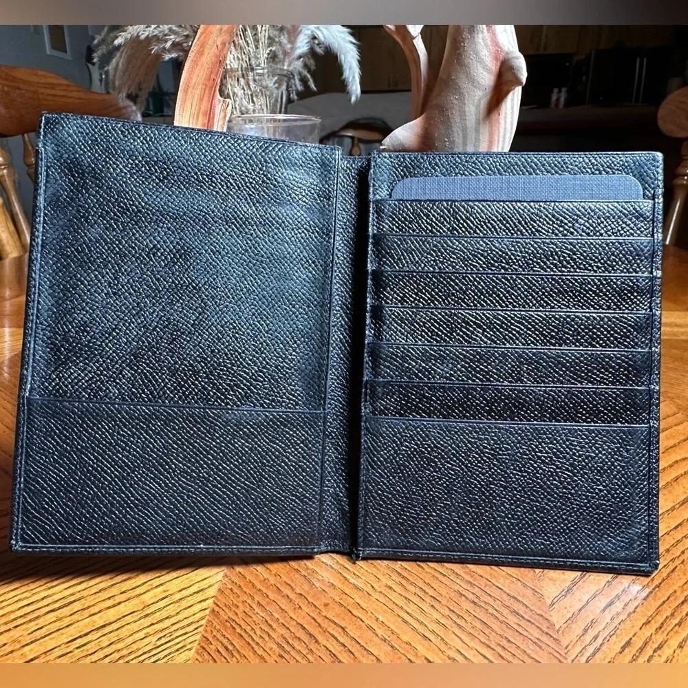 AUTHENTIC BVL GARI Black Leather Men's Wallet